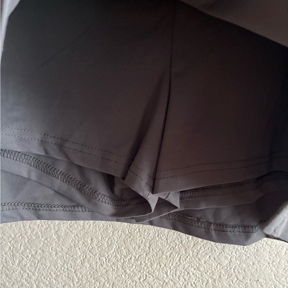 🆕Sheinbae Grey Mini Skort with Side Slit M🆕 - Picture 7 of 13